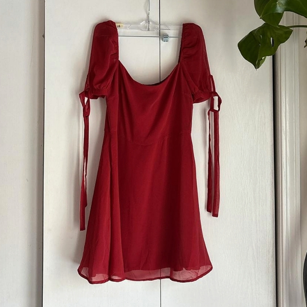 Romantic Scarlet Red Puff Sleeve Dress